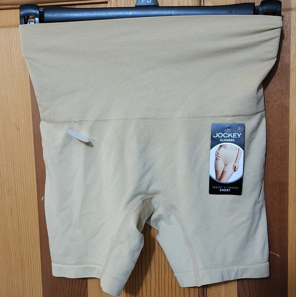 New With Tags Women's Jockey Slimmers Nude Beige Waist Slimmer Shorts Size Small